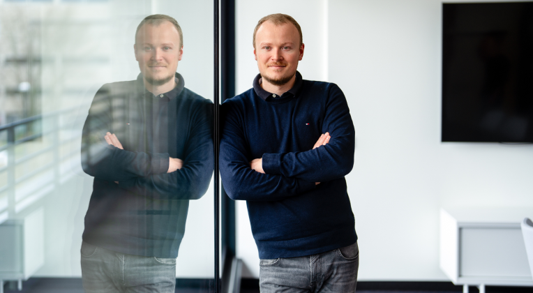 Karriere-AKQUINET: Stimme unseres Mitarbeiters Jan-Hendrik